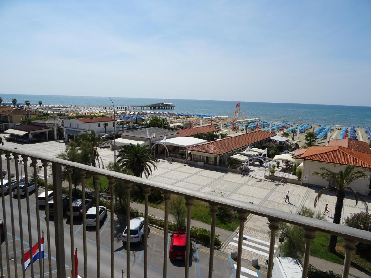 Dependance Dell'Hotel Sole E Mare Lido di Camaiore Exterior foto